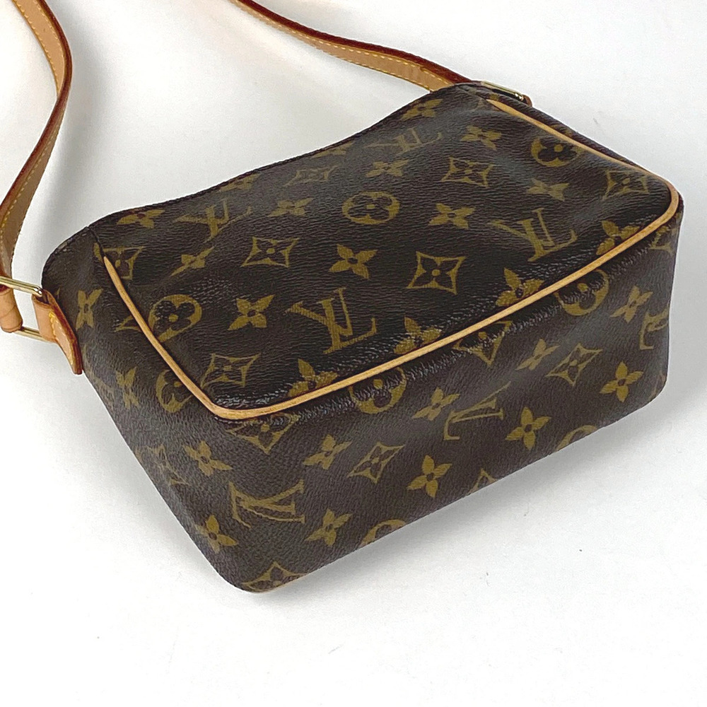 Louis Vuitton Clutch Shoulder Cite Crossbody Viva Bag Monogram Brown